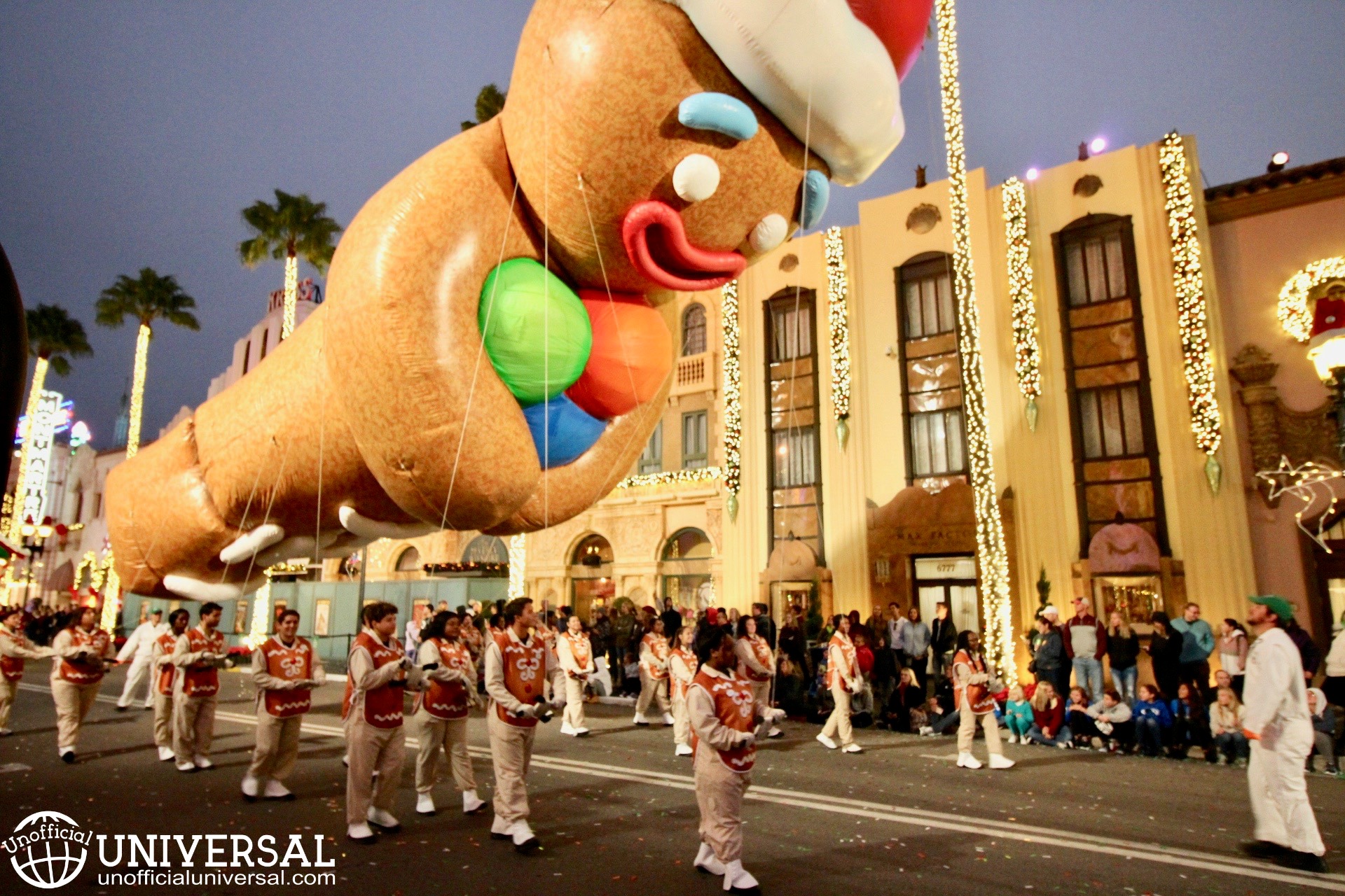 Photos Universal's Christmas Holiday Parade featuring Macy's